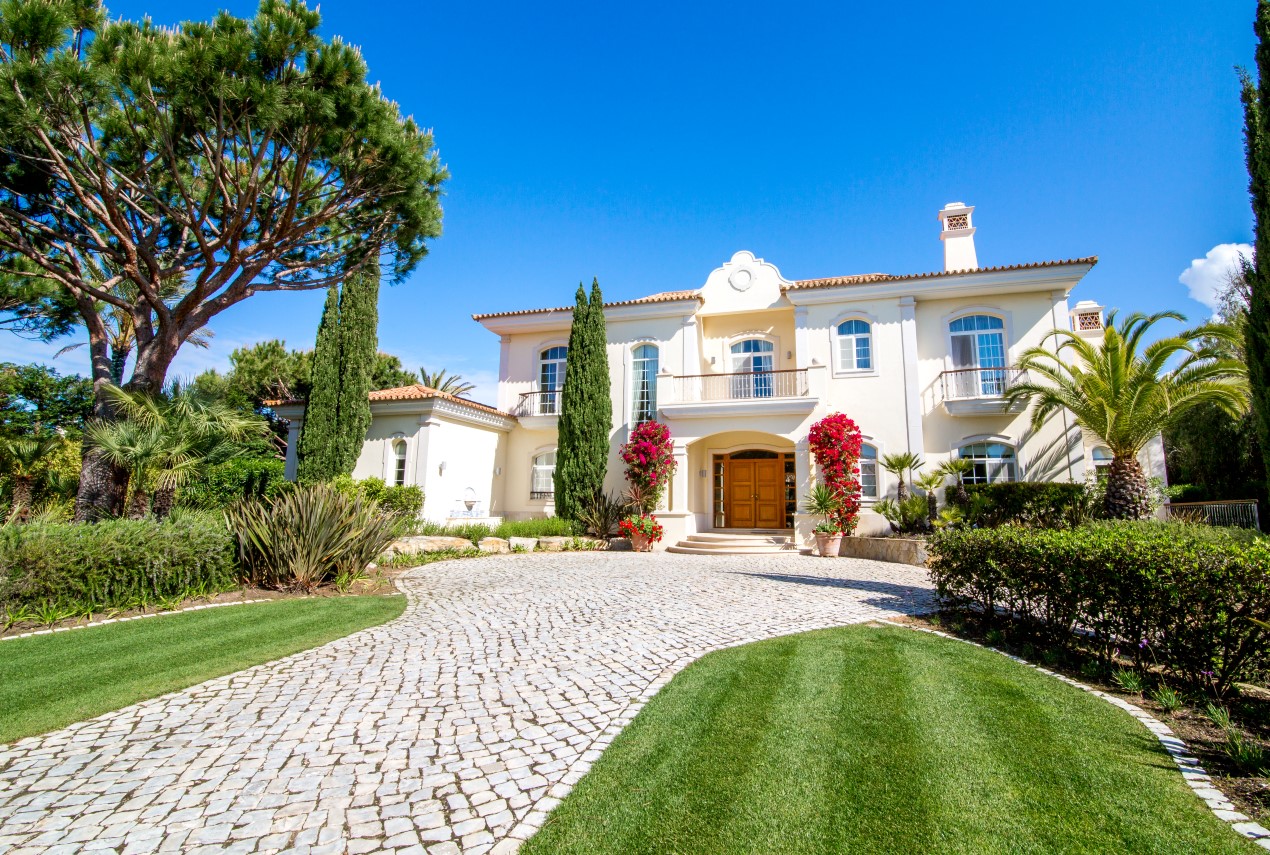 Villa Esplendor - A luxury 5 bedroom holiday villa to rent in Quinta do Lago - Algarve