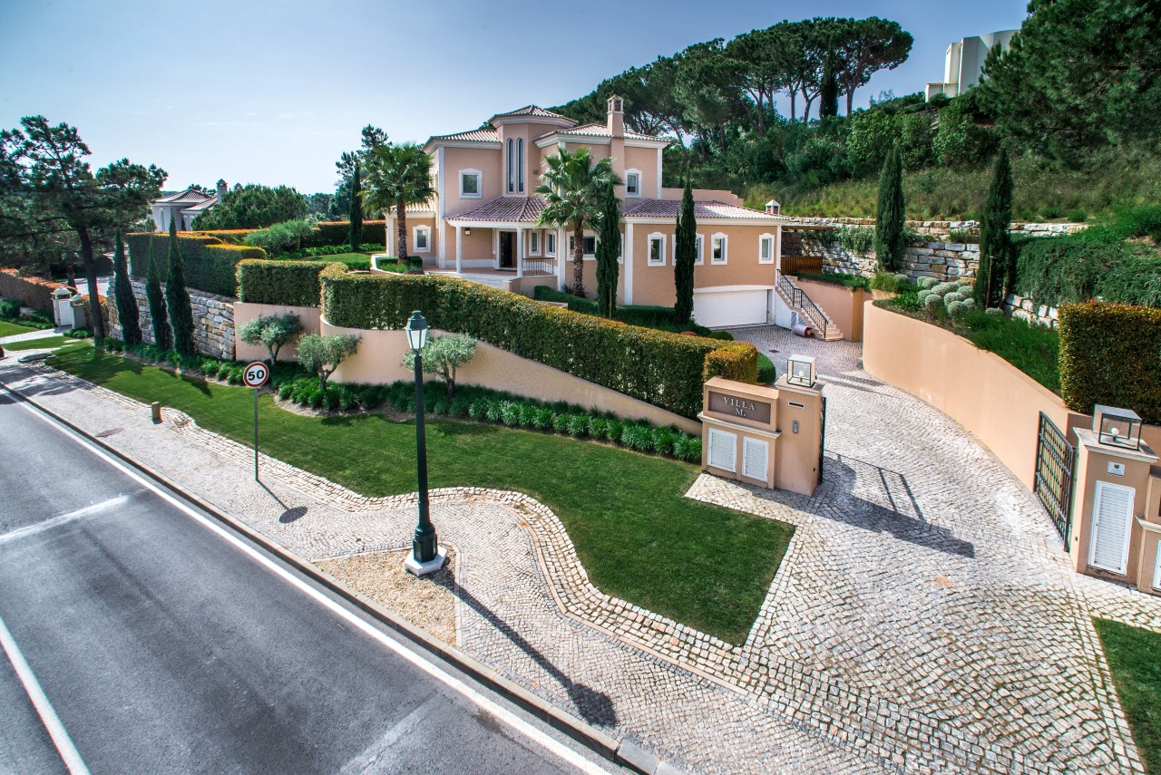 Villa Gondra - 6 bedroom holiday villa to rent in Quinta do Lago - Algarve
