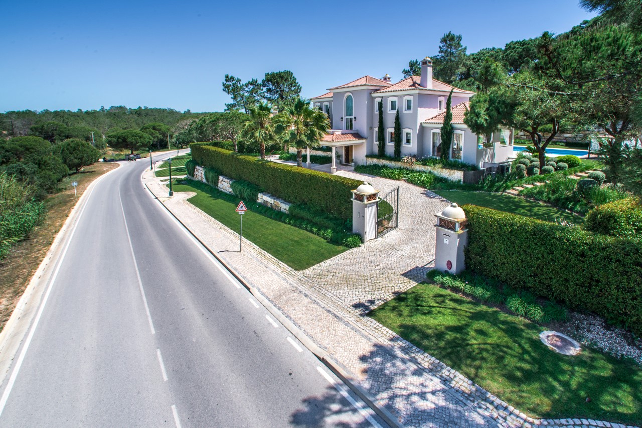 Villa Oasis - 5 bedroom holiday villa to rent in Quinta do Lago - Algarve